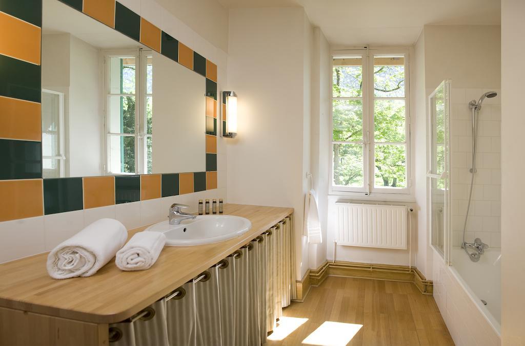 Maison Aux Iris Apartment Challes-les-Eaux Room photo