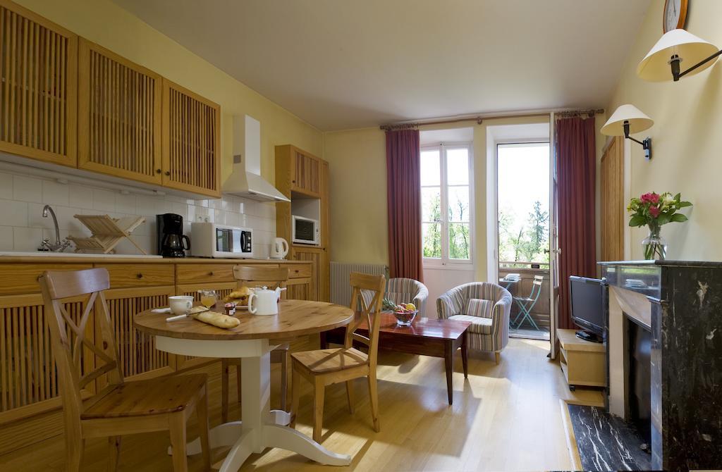 Maison Aux Iris Apartment Challes-les-Eaux Room photo